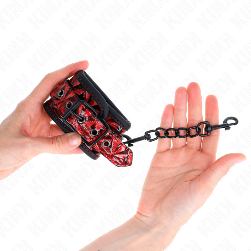 Menottes BDSM Motif Diamant Rouge Réglables 17-26cm - KINK - KINK WRIST RESTRAINT