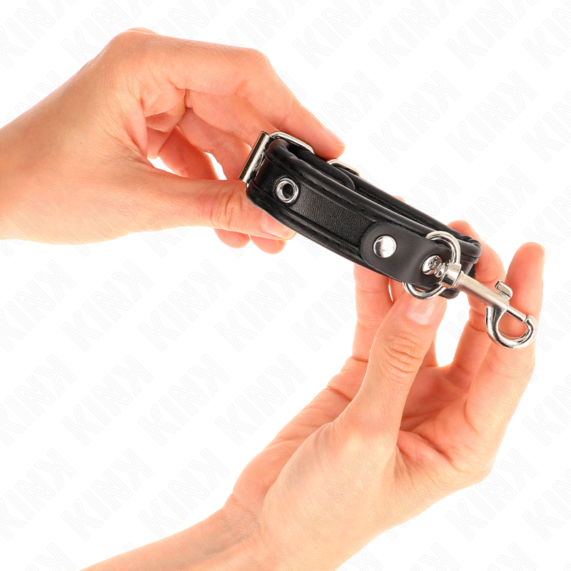 Bracelets BDSM Mini Noir avec Clous Réglables - KINK - KINK WRIST RESTRAINT