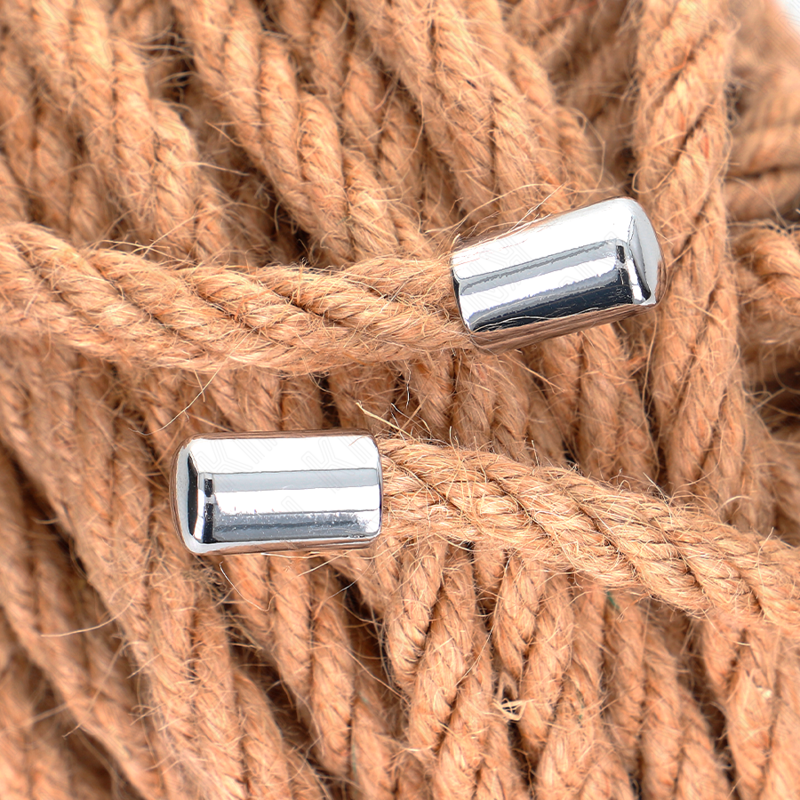 Kink - Corde Shibari en Chanvre 10m avec Embout Métallique